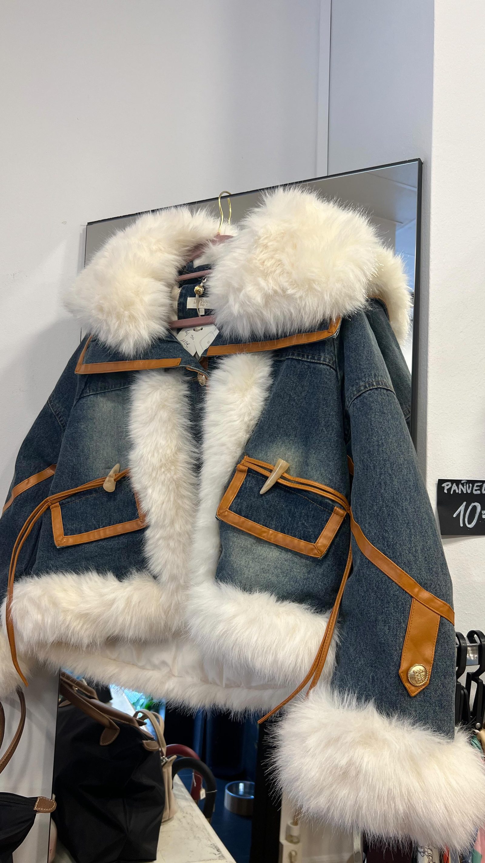 Chaquetas y abrigos